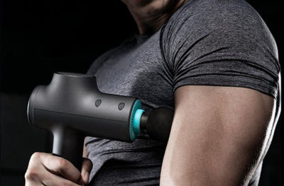 “网红”筋膜枪 放松神器还是健康隐患？